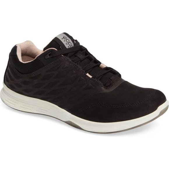 Ecco Exceed Low Womens Fashion Sneaker 